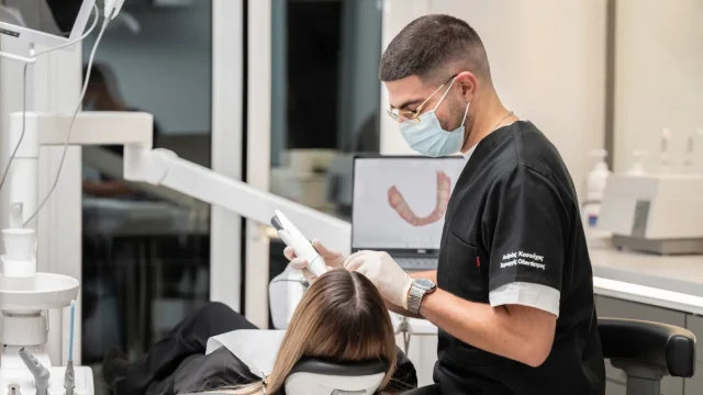 Expert Cosmetic Dentistry in Athens | Dr. Kasouhas